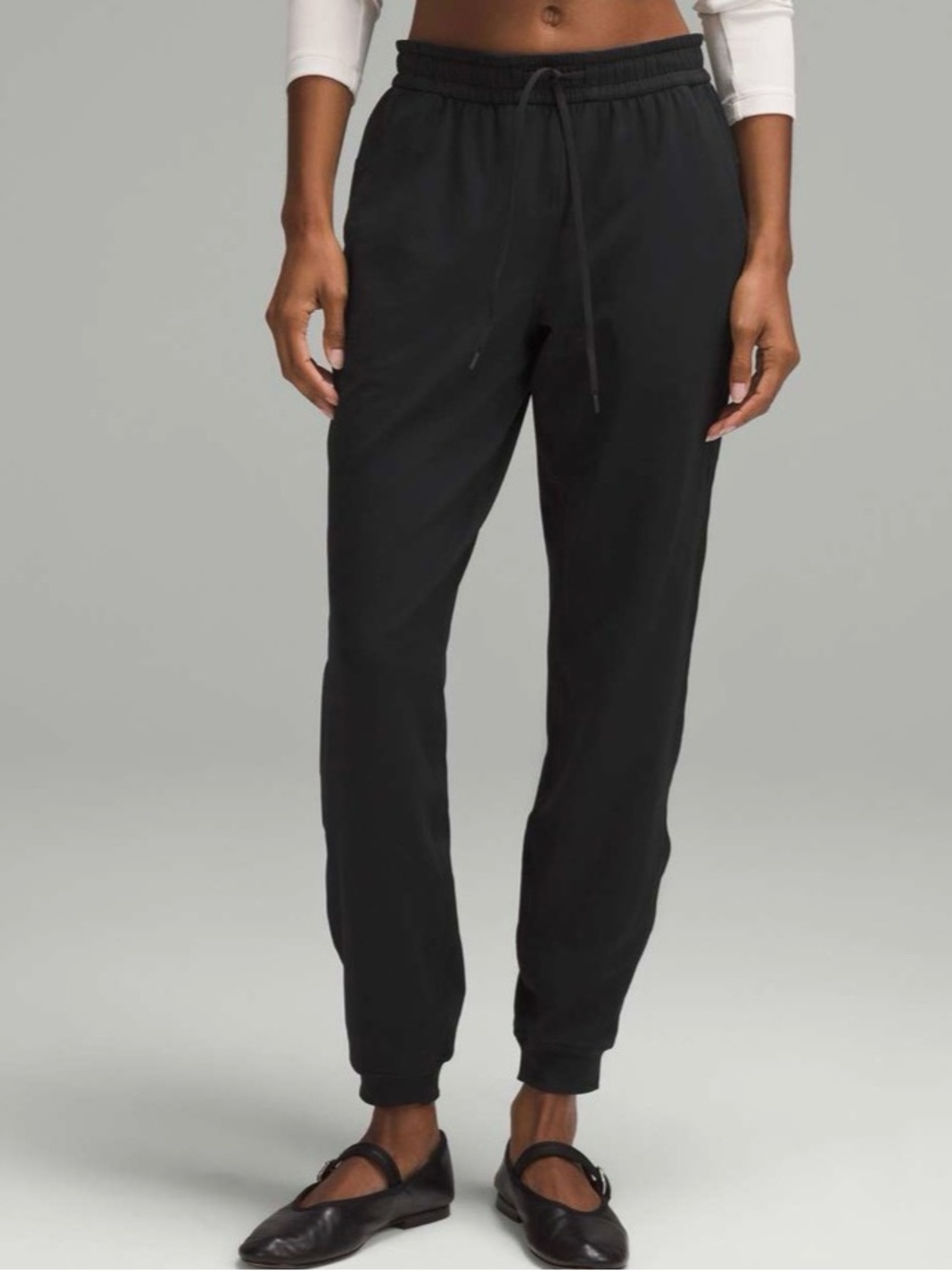 Lululemon Soft Jersey Classic-Fit Mid-Rise Jogger in Black